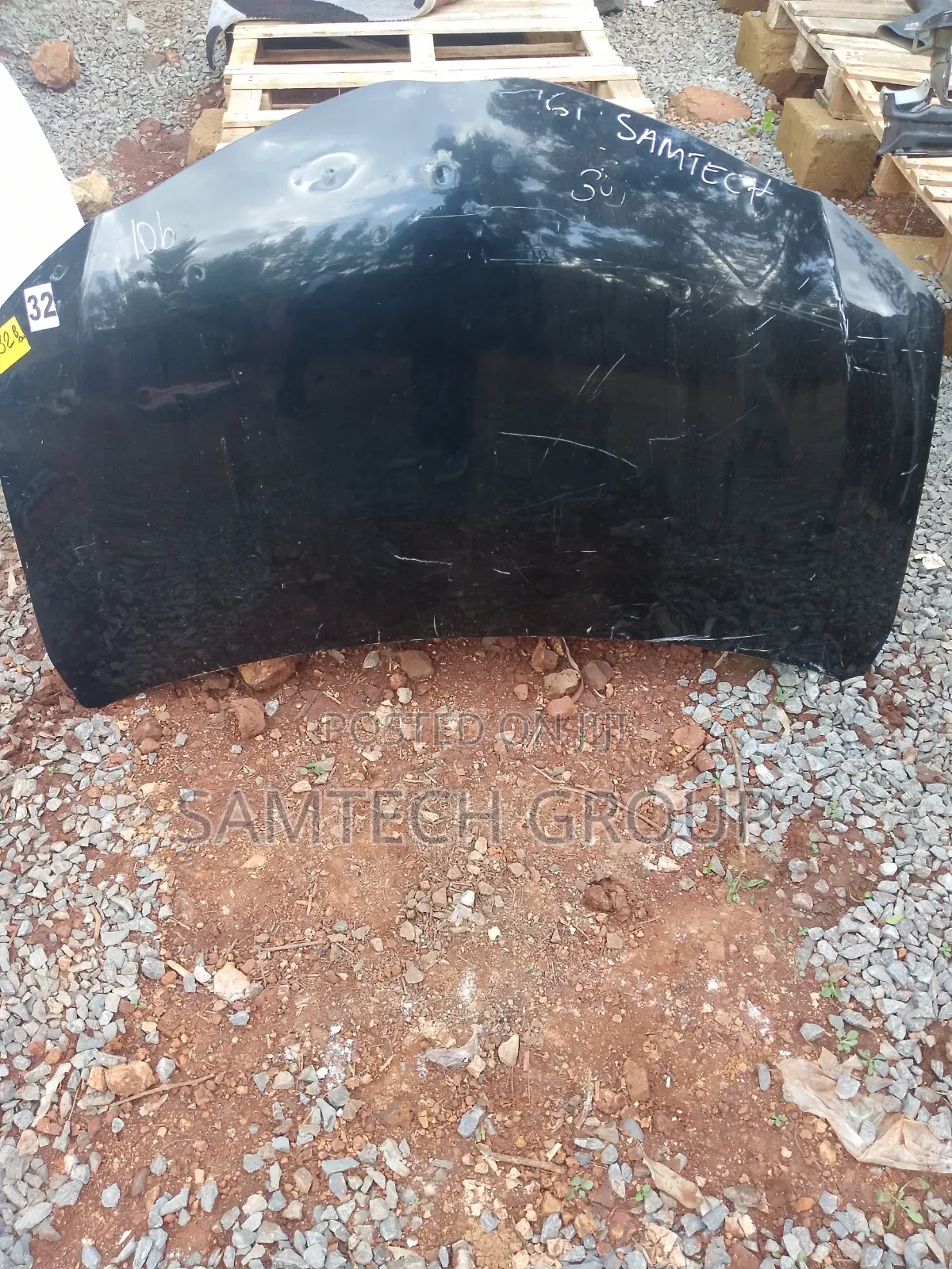 Fielder 161 Clean X-Japan Bumper
