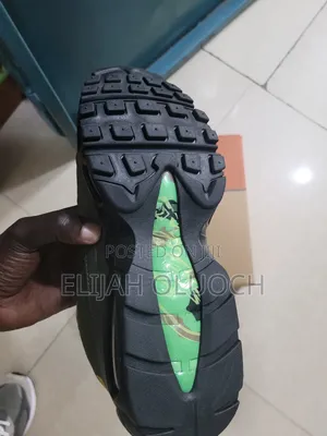 Nike Air Max 95 Sp Corteiz "Gutta Green" Sneakers.