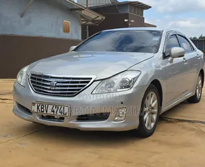 Toyota Crown 2008 Silver