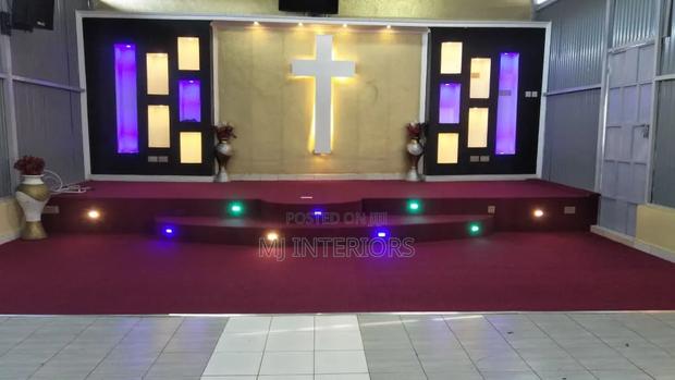 Maroon Wall to Wall Carpets