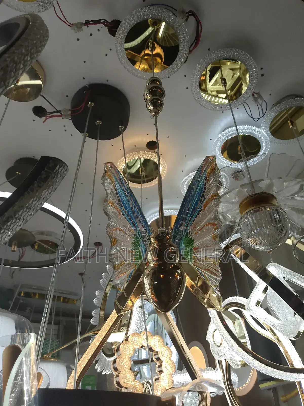 Luxury Design Butterfly Pendant Lamp