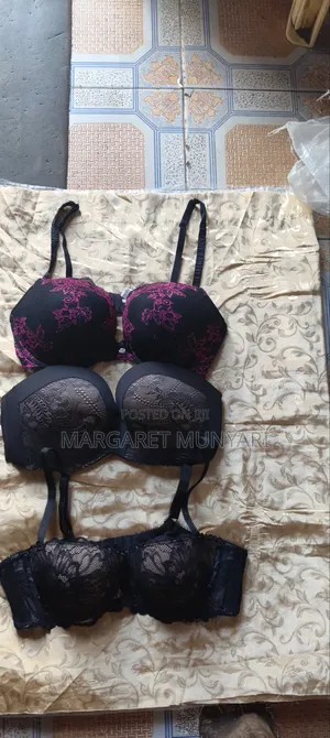 Marron and Black Bra