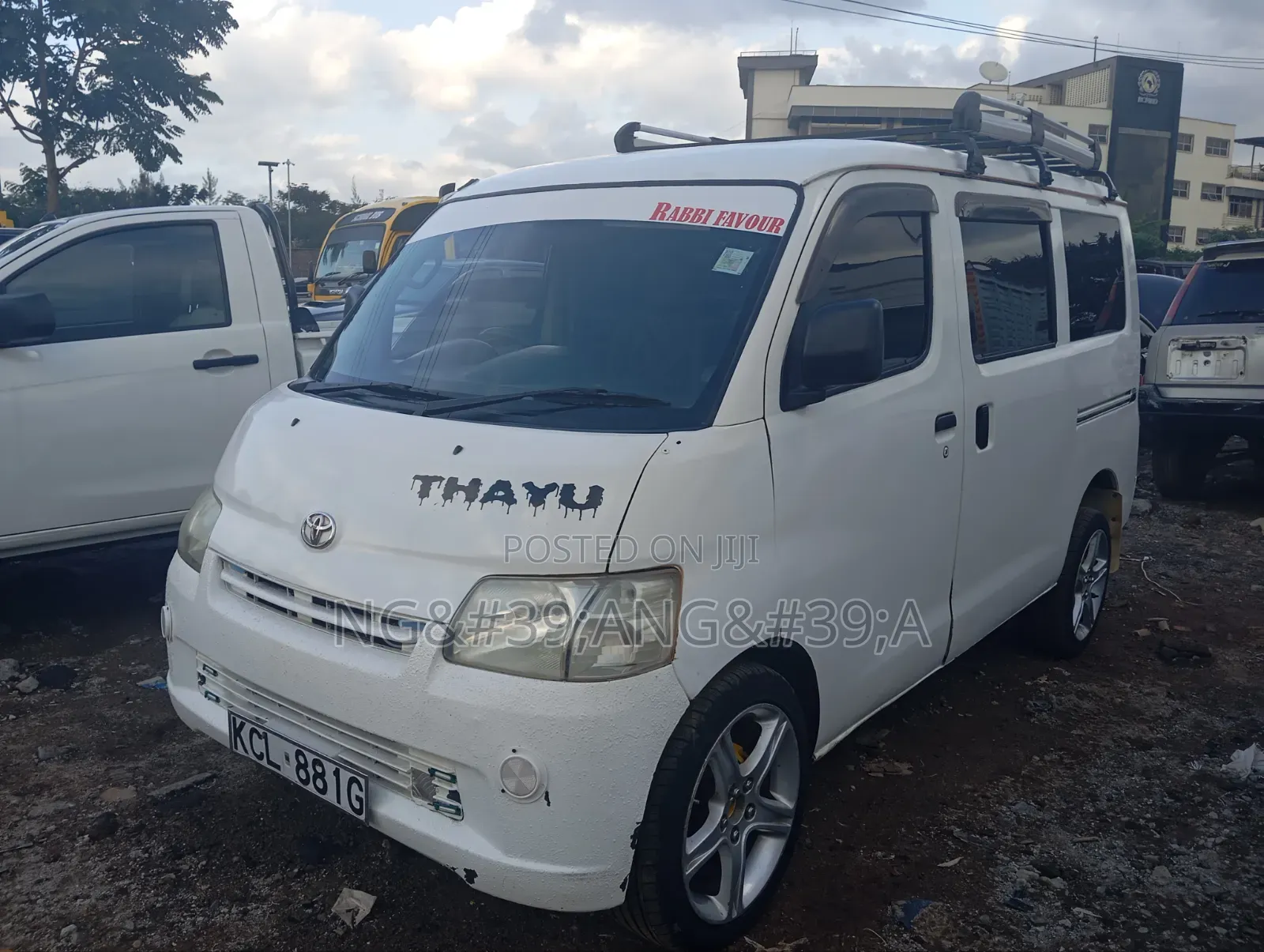 Toyota HiAce 2009 White