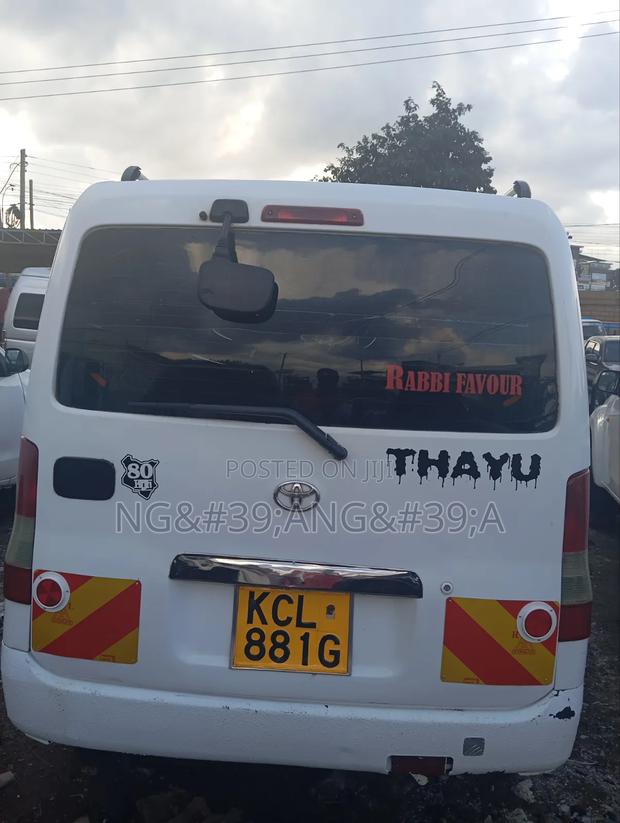 Toyota HiAce 2009 White - thumbnail 5