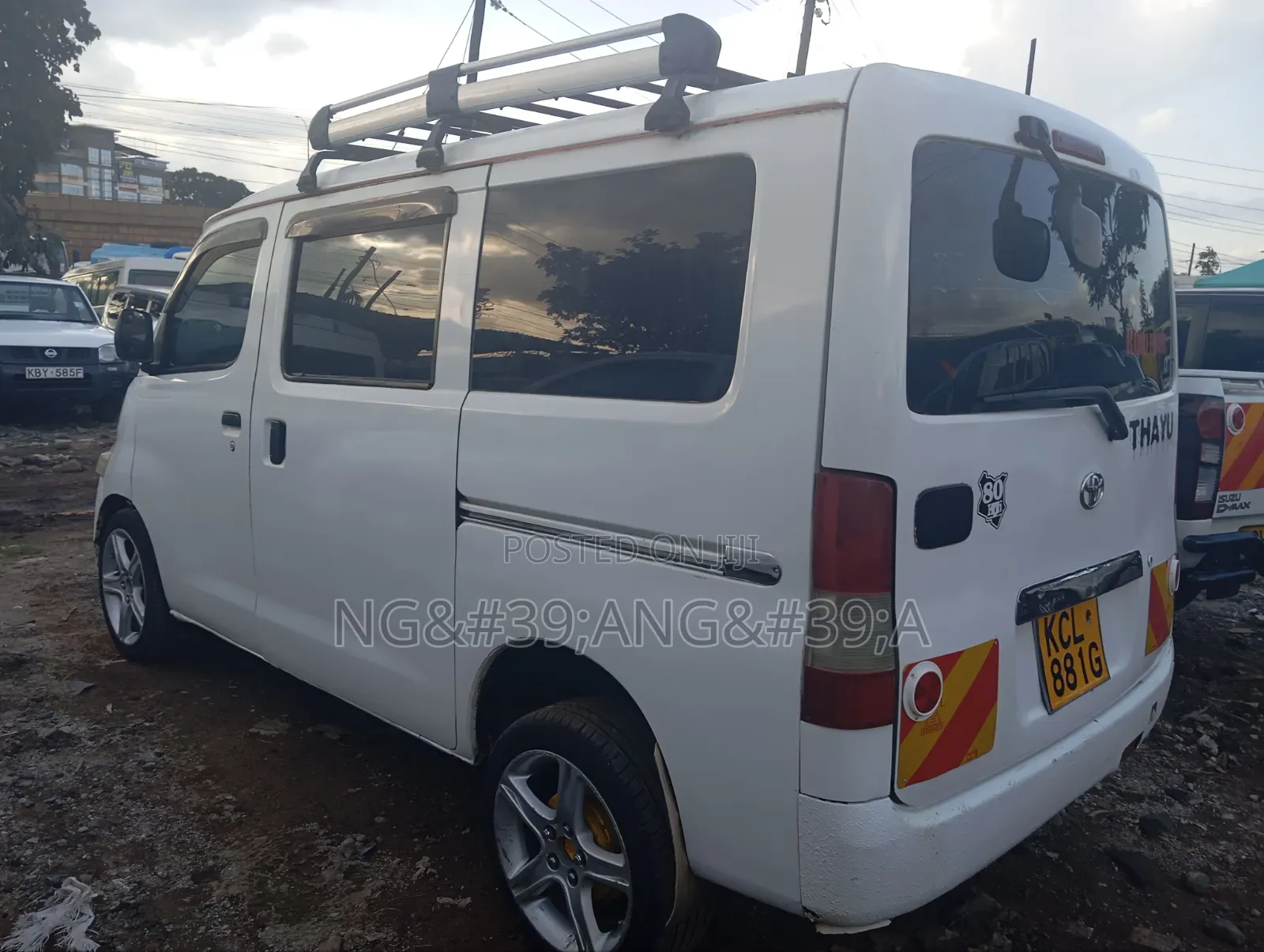 Toyota HiAce 2009 White