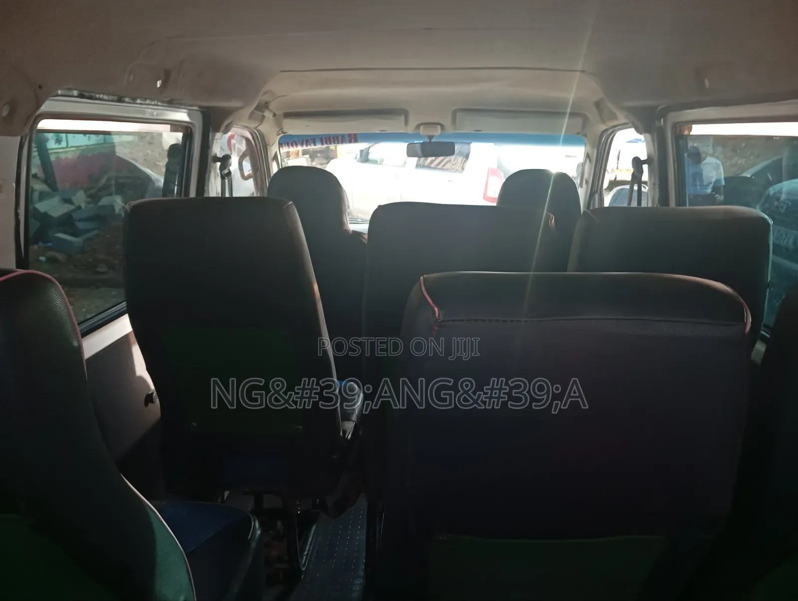 Toyota HiAce 2009 White