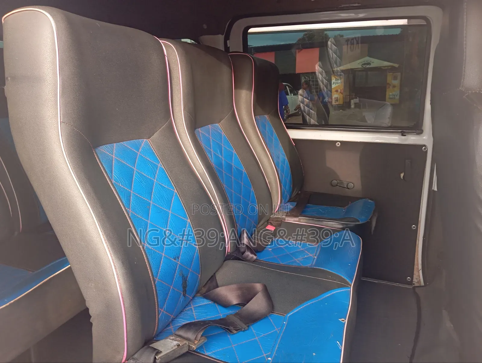 Toyota HiAce 2009 White