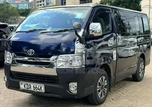Toyota HiAce 2014 Blue
