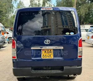 Toyota HiAce 2014 Blue