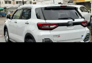 Toyota Raize 1.0 AWD 2020 White