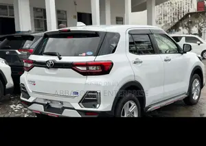 Toyota Raize 1.0 AWD 2020 White