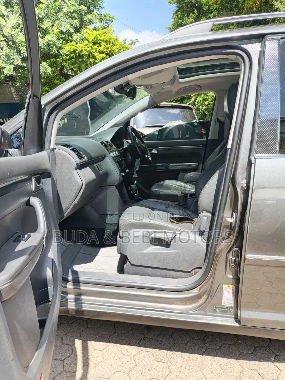 Volkswagen Touran 2014 Gray