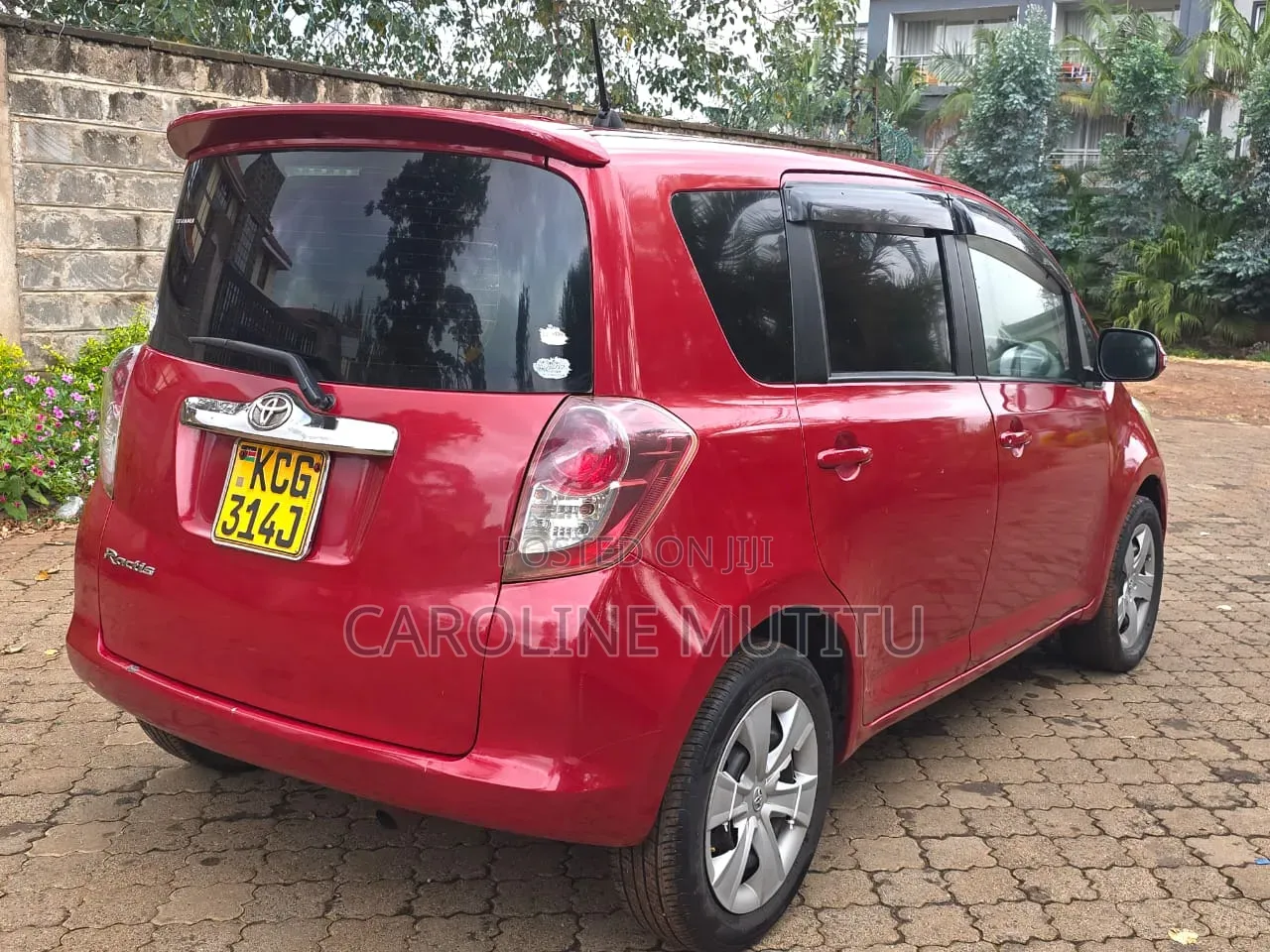 Toyota Ractis 2008 Red