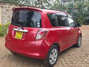 Toyota Ractis 2008 Red