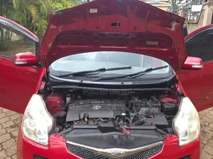 Toyota Ractis 2008 Red