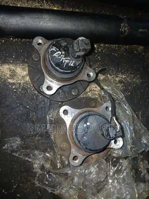 Front Hub for Mark X or Toyota Crown