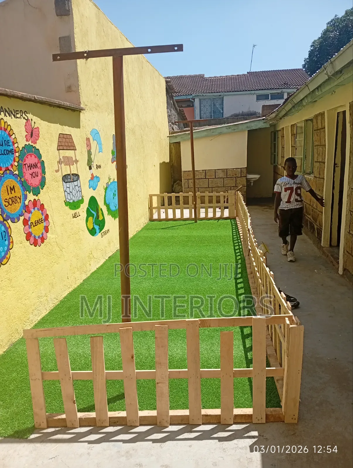 Outdoor Artificial Turf Grass – Homes, Schools Events