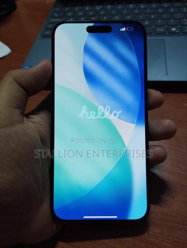 Apple iPhone 15 Pro Max 256 GB Black - thumbnail 2