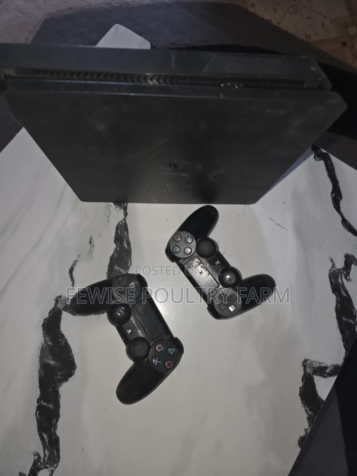 Chipped Ps 4 Slim