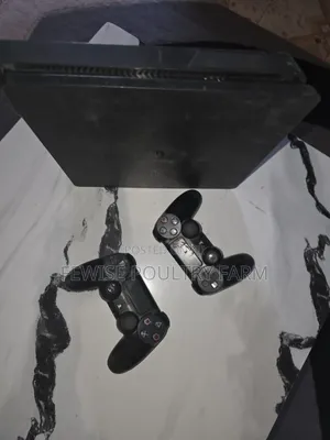 Chipped Ps 4 Slim