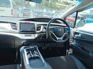 Honda Jade 1.5 Hybrid 2020 Orange