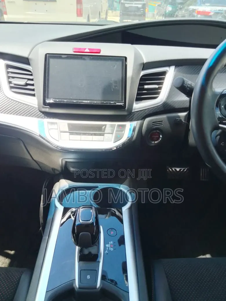 Honda Jade 1.5 Hybrid 2020 Orange