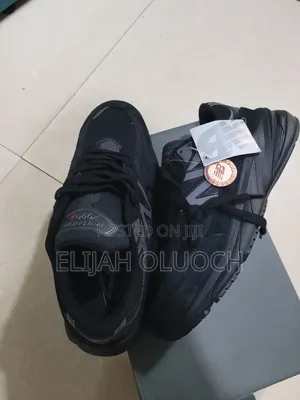New Balance 990 V6 Tripple Black