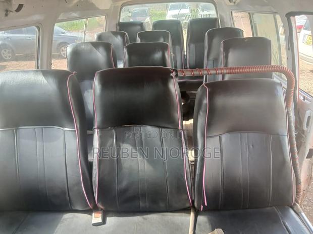 Nissan Caravan (Urvan) 2003 Orange - thumbnail 7