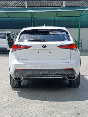 Lexus NX 300 FWD 2020 White
