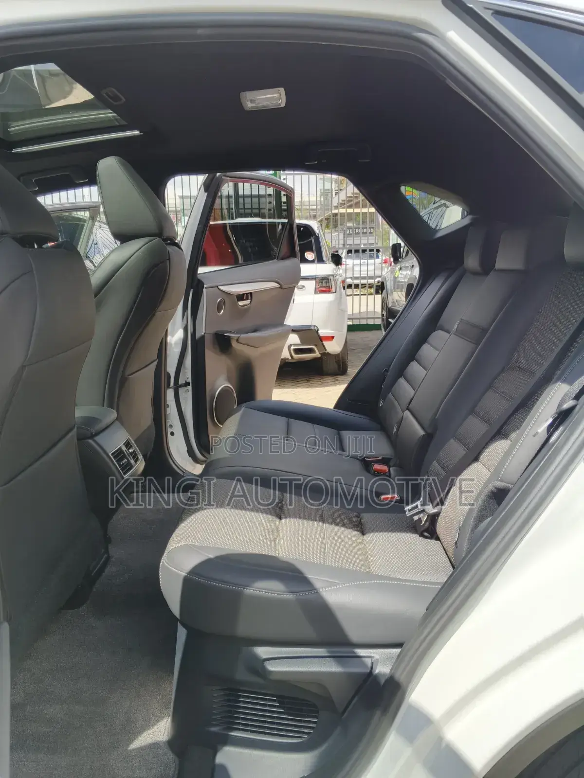 Lexus NX 300 FWD 2020 White