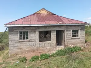 4bdrm Bungalow in Ngoliba for sale