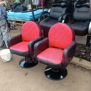 Red Barbershop Chic Seat