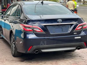 Toyota Crown 2019 Blue