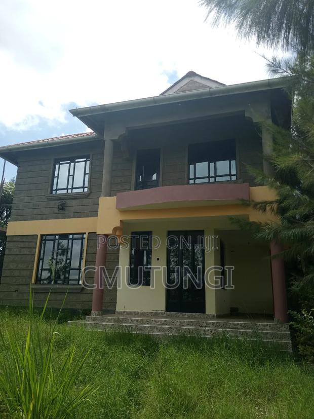5bdrm Maisonette in Kathome, Junction for sale