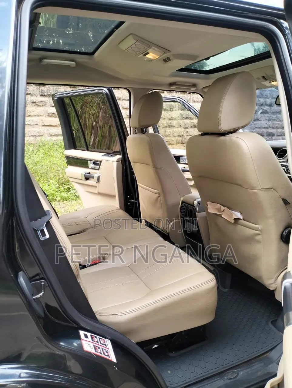 Land Rover Discovery 2010 Black