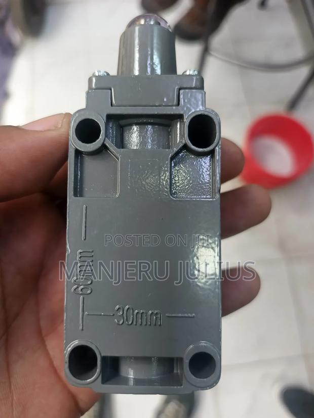 Roller Plunger Limit Switch - thumbnail 2