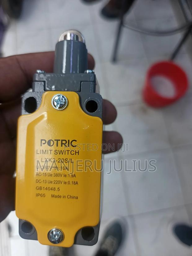 Roller Plunger Limit Switch - thumbnail 3