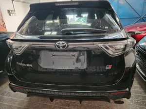 Toyota Harrier 2019 Black