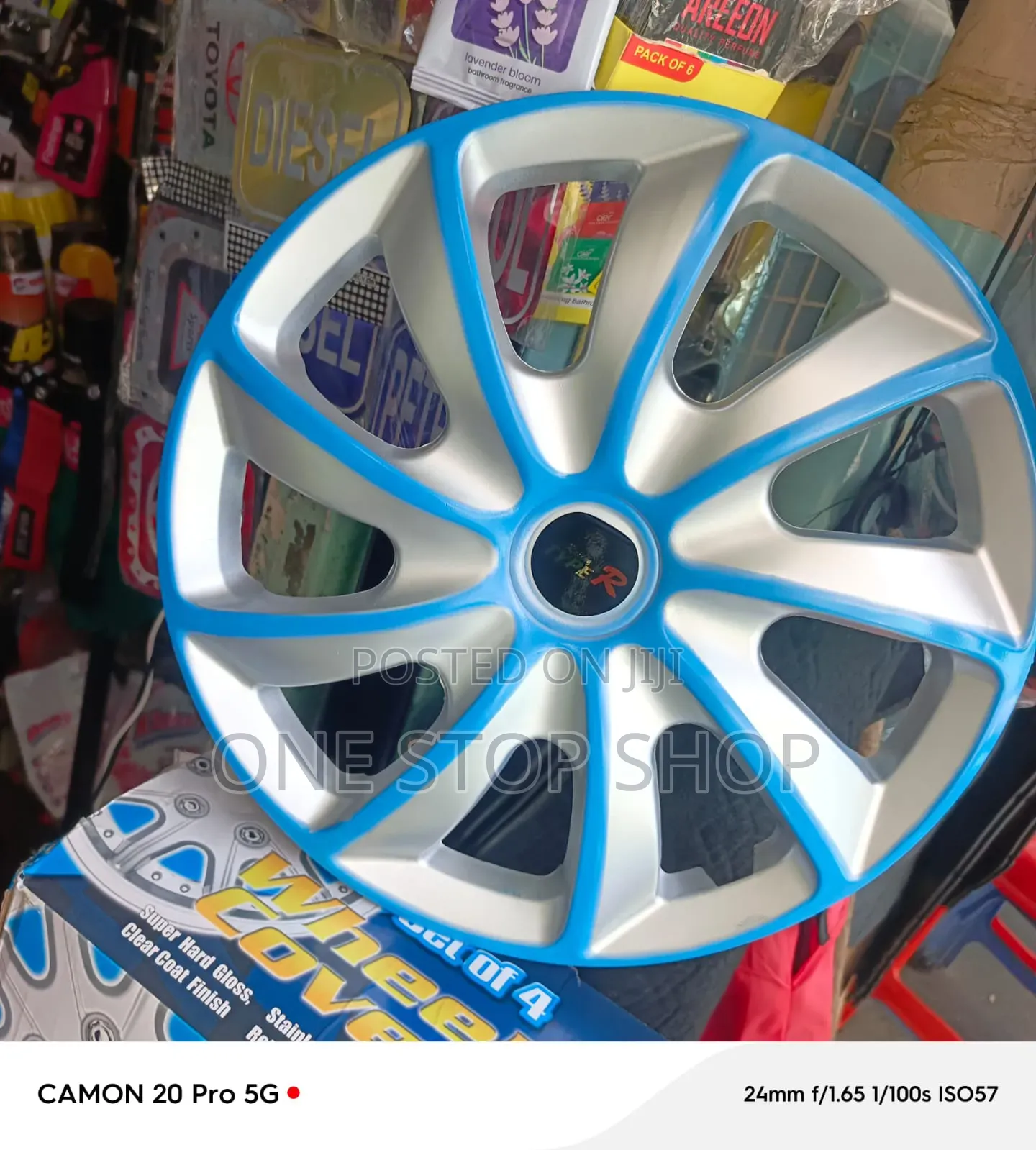 14" Wheel Caps Covers With Modern Bi_color Design Vibrant Blue Trim