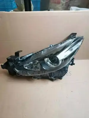 Axela 2013/2014 Headlights Non Xenon