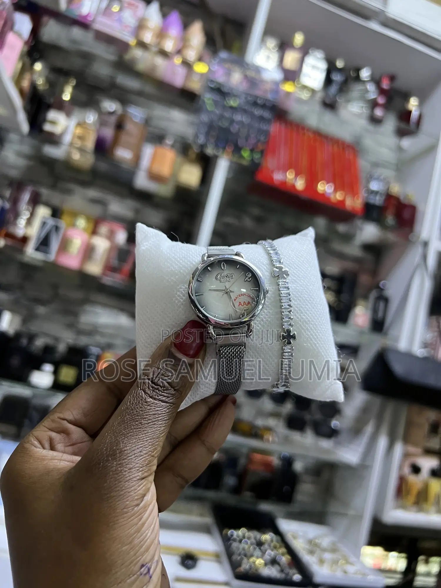 Lady’S Watch + Bracelet + Box