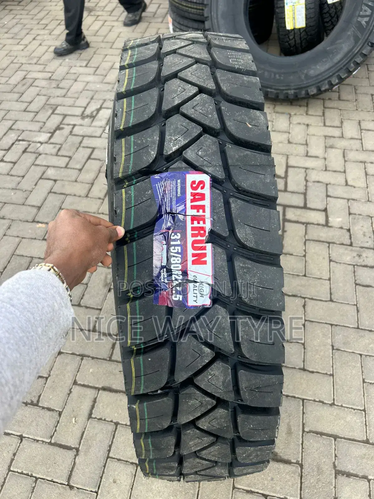 315/80r22.5 Saferun