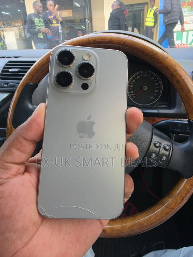 Apple iPhone 15 Pro 128 GB Silver