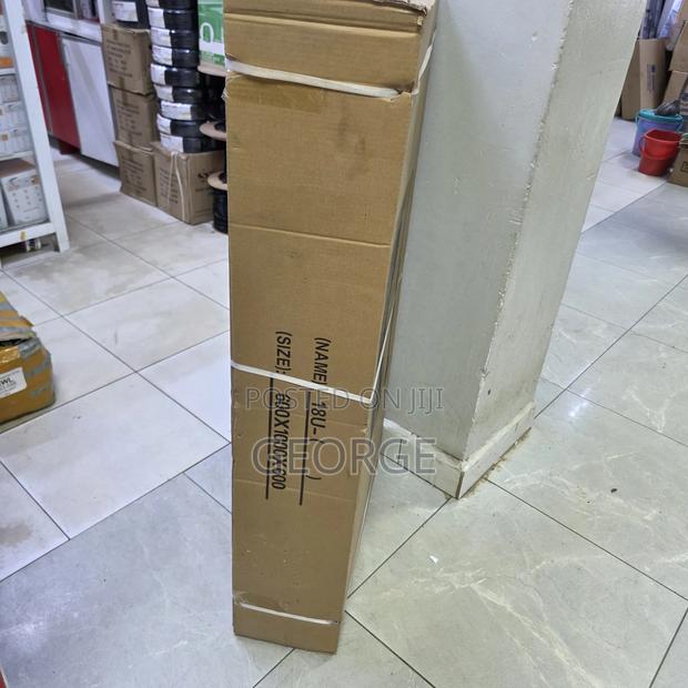 18u Floor Standing Server Rack Cabinet 600x1000x600