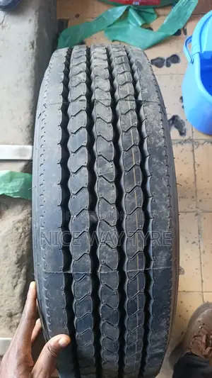215/75r17.5 18pr Spotrak