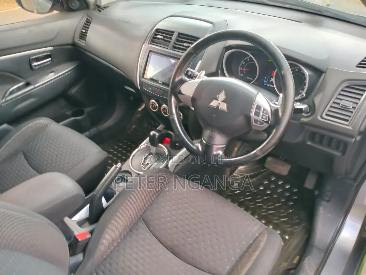 Mitsubishi RVR 2010 Silver