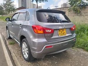 Mitsubishi RVR 2010 Silver