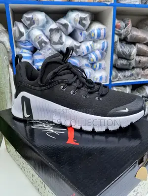 Nike Metcon Black/White Sneakers - Training Gym Sport Shoes