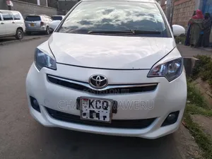 Toyota Ractis 2011 White