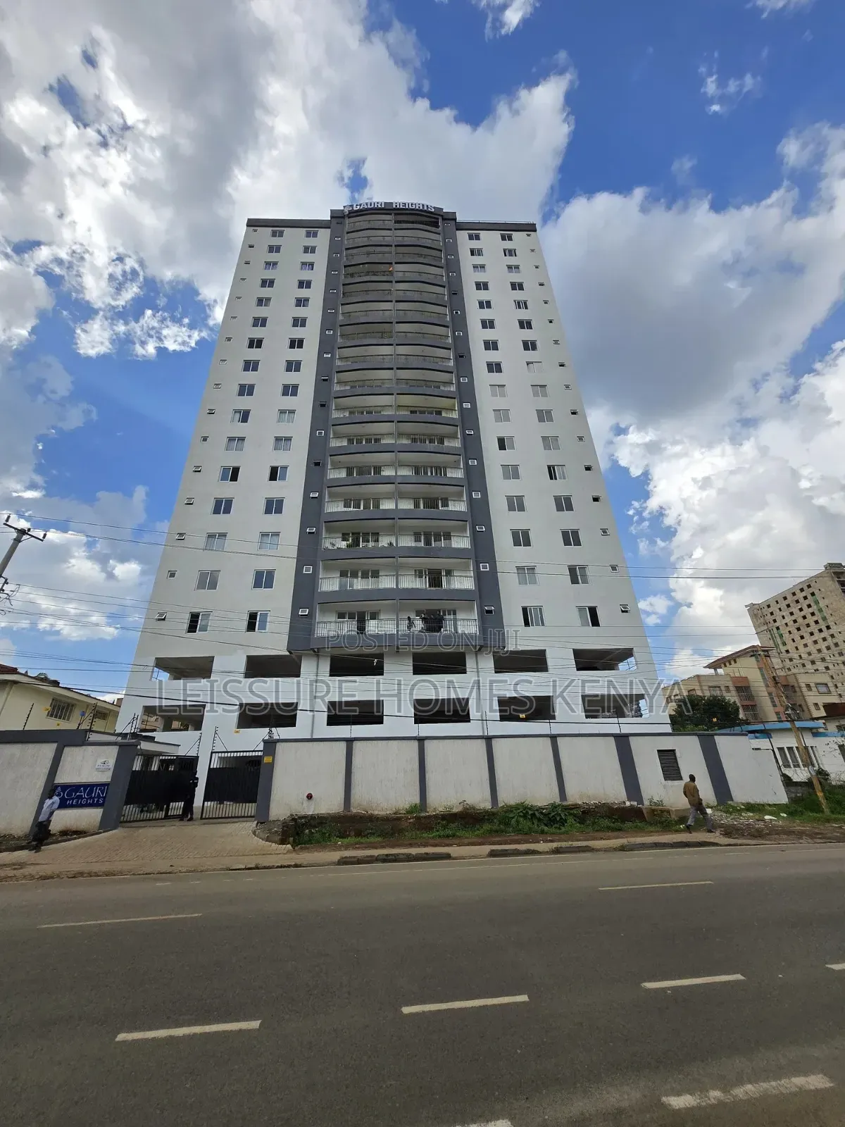 3bdrm Apartment in Parklands/Highridge for sale